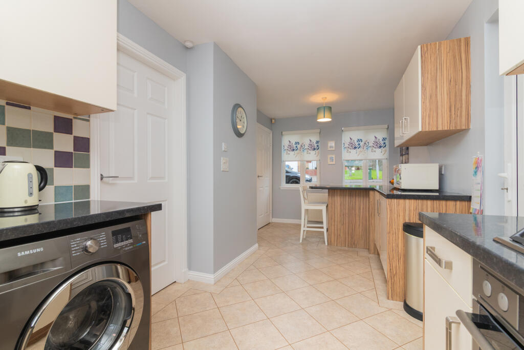 42 Strathcarron Drive, Paisley PA27AW-12