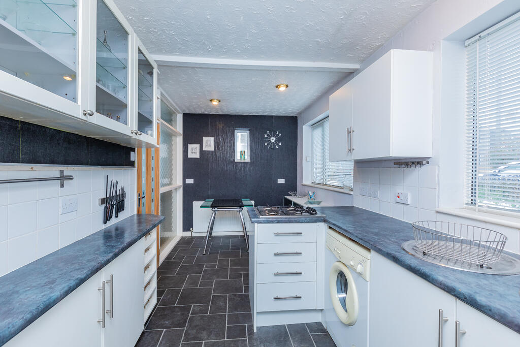 36 Shrubbery Road -4
