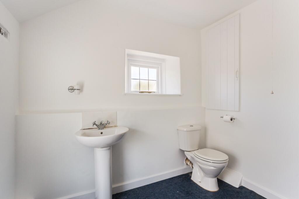 Blythe Cottage 31...