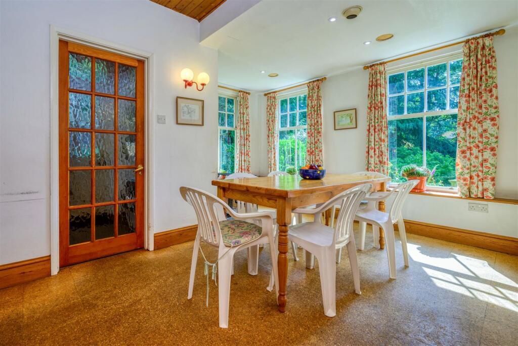 22 Sedgewell Road - Internal (6 of 49).jpg