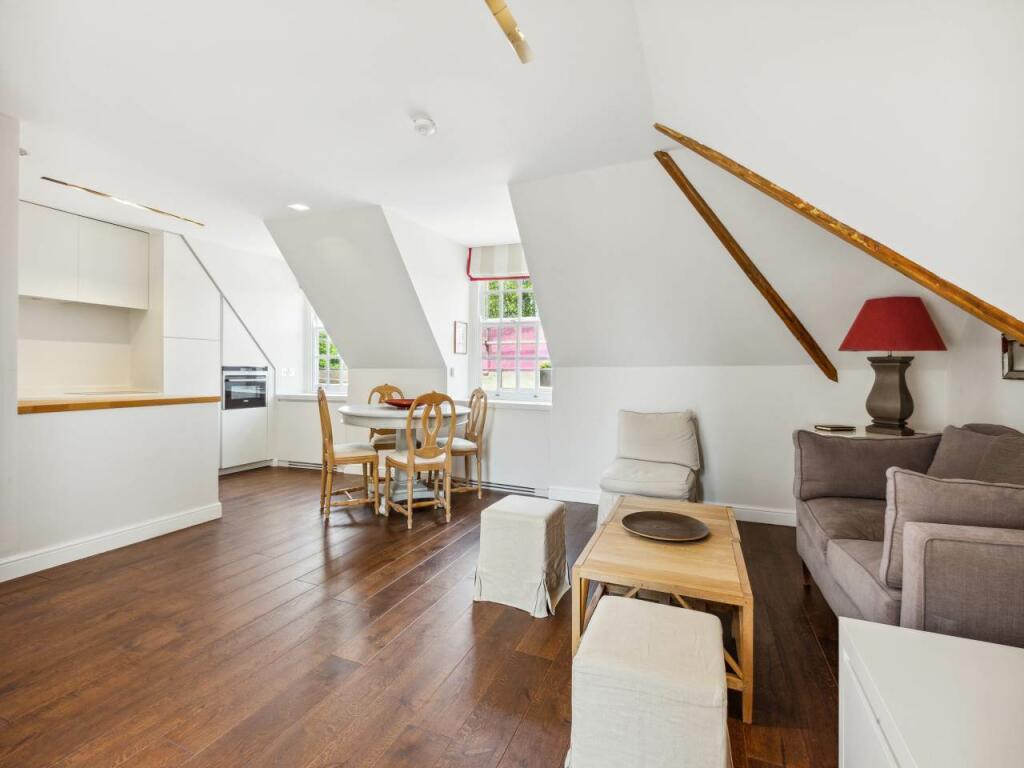Flat 6, 22 Mulberry 