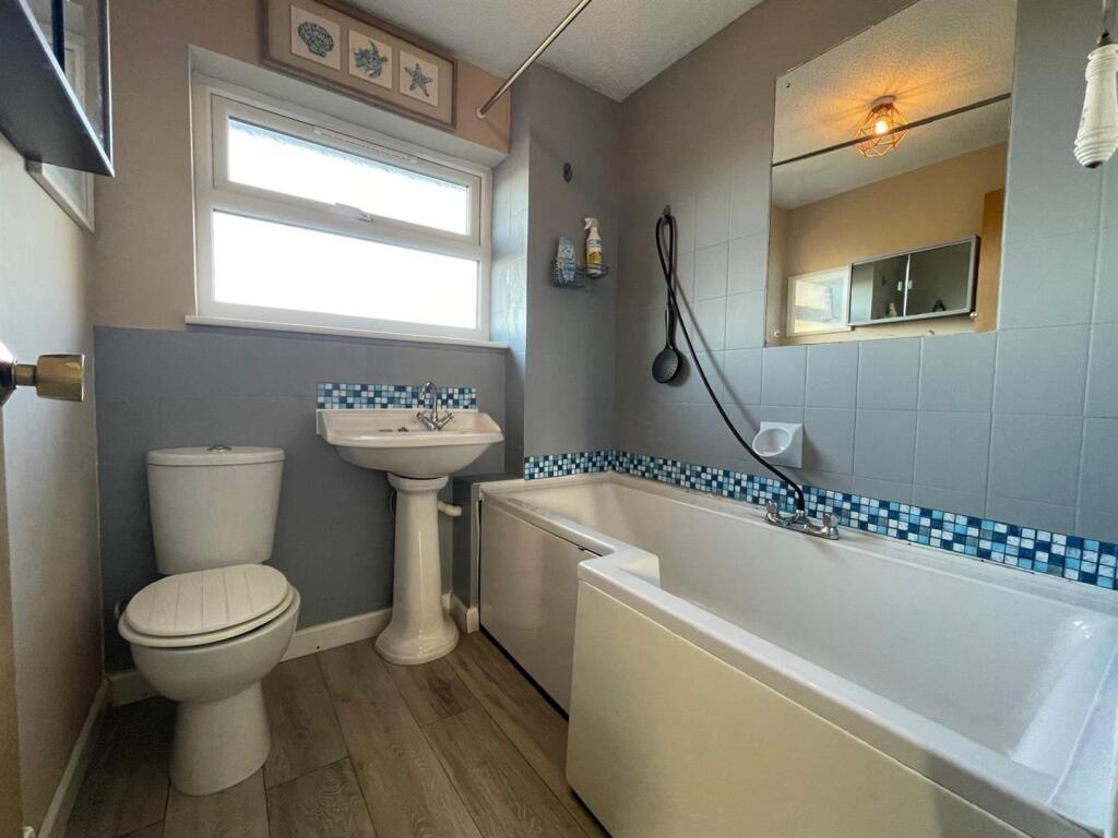 18 St Ant Bathroom T202509221313.jpeg