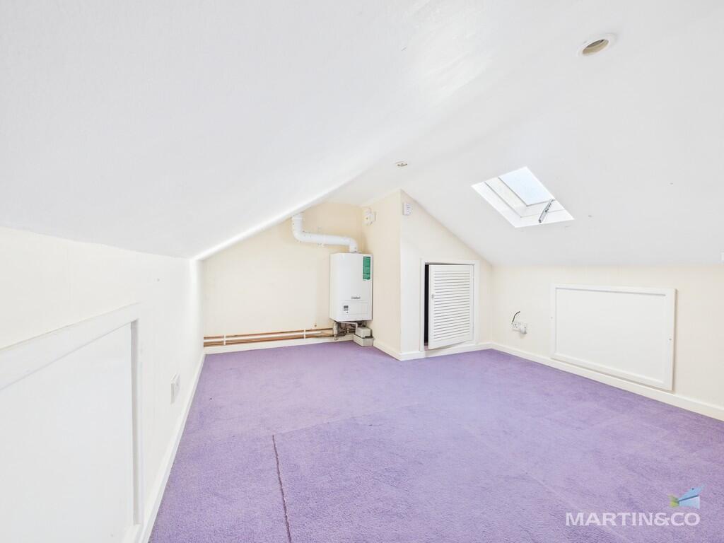 CAM03111G0-PR0418...