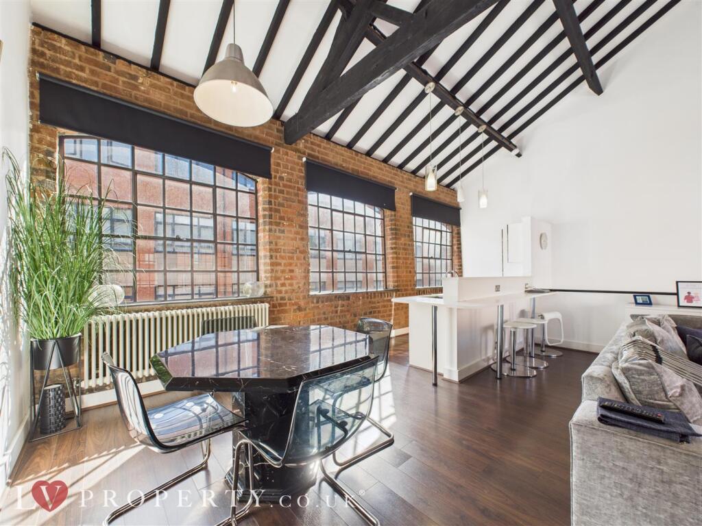 CAM05016G0-PR0110-ST