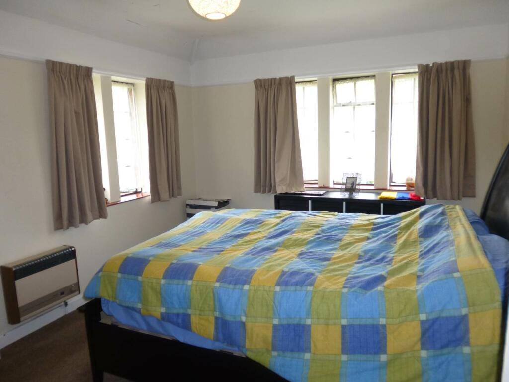 Dean Court 4 Bedroom