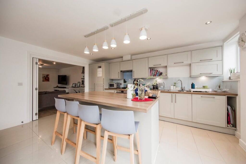 Kitchen/breakfast