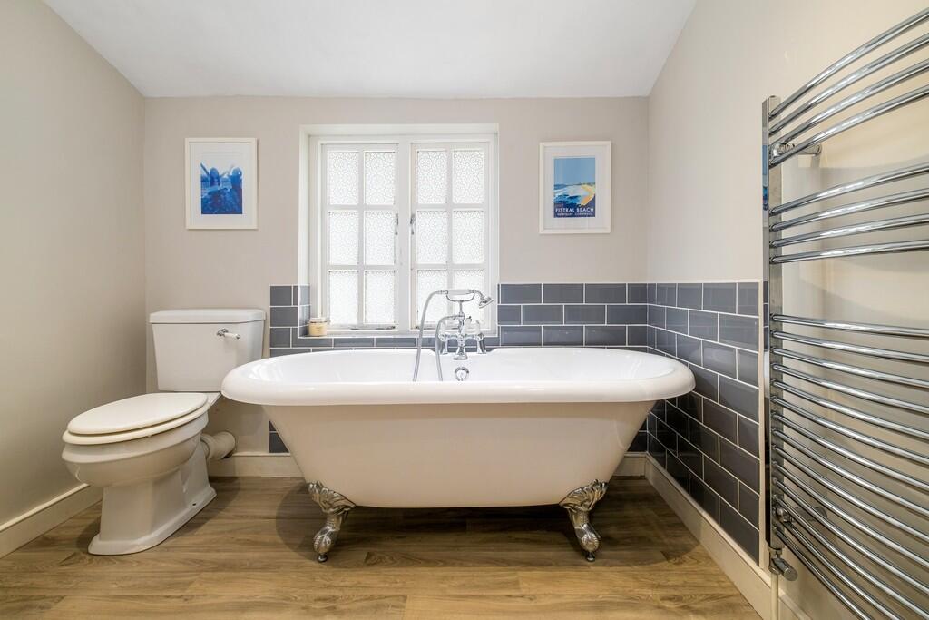 1440px2 Chapel Co...