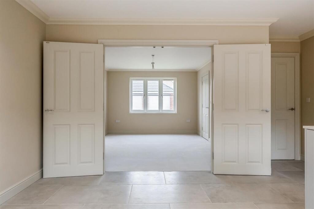 Plot 18