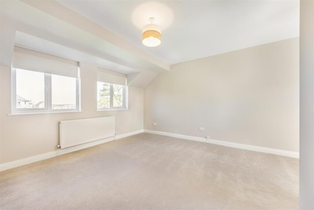 8548986-interior01.j