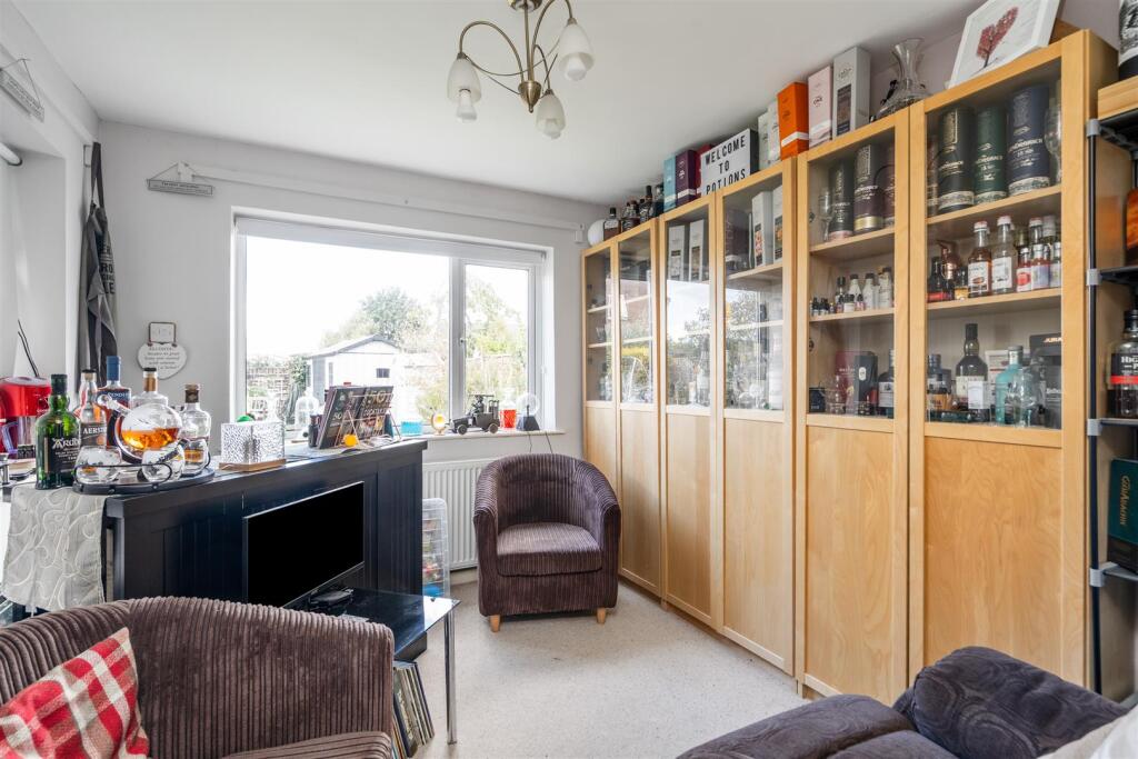 45 Hollywell Road_4.jpg