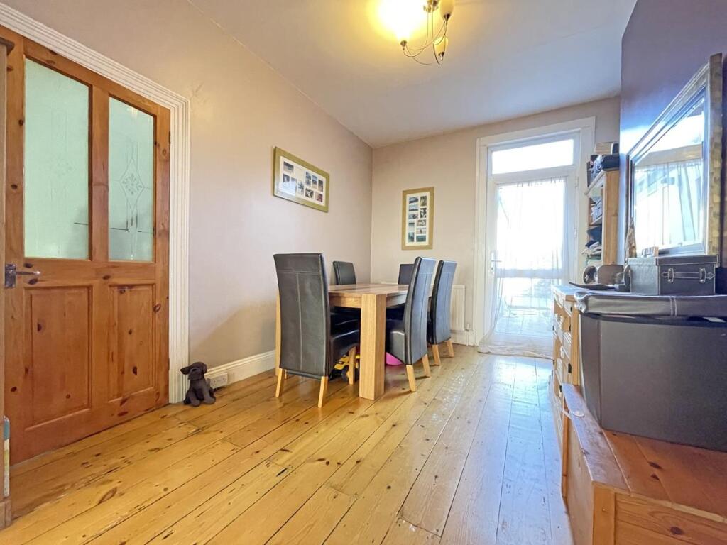 Ocean Street 23 - Dining Room.jpg