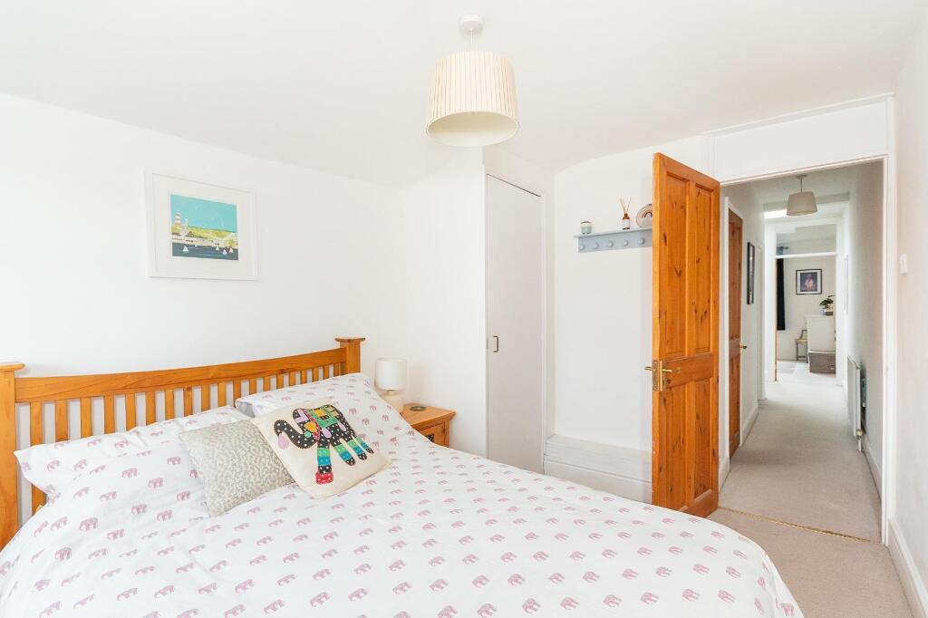 5G6STN - Bedroom A.jpg