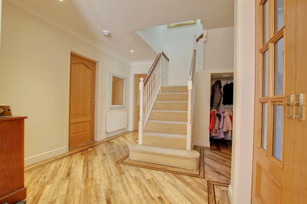 ENTRANCE HALL