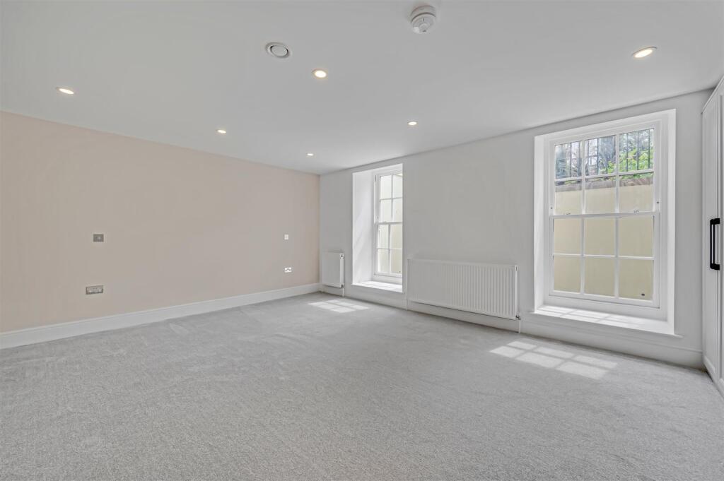 James_Anderson_Flat_1___Limes_House___Mortlake_Hig