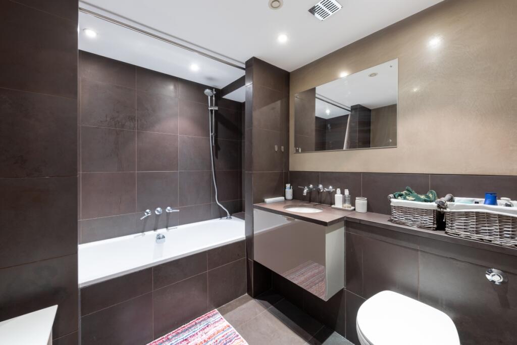 Butlers Wharf 308...