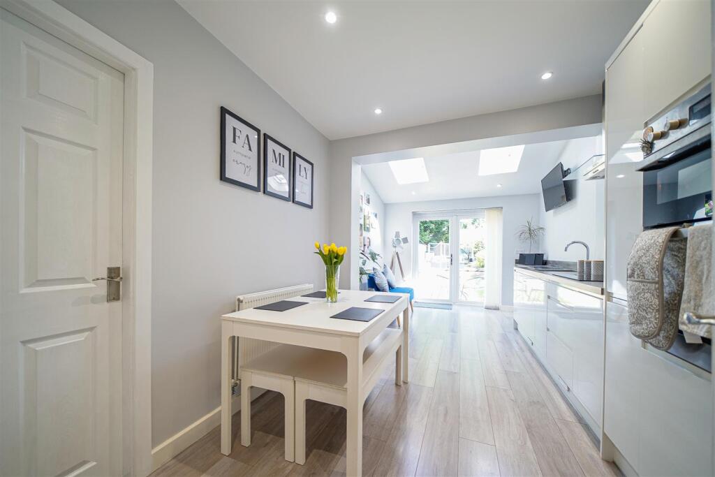 Dining Kitchen
