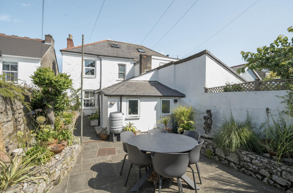 1303500-17-685536...