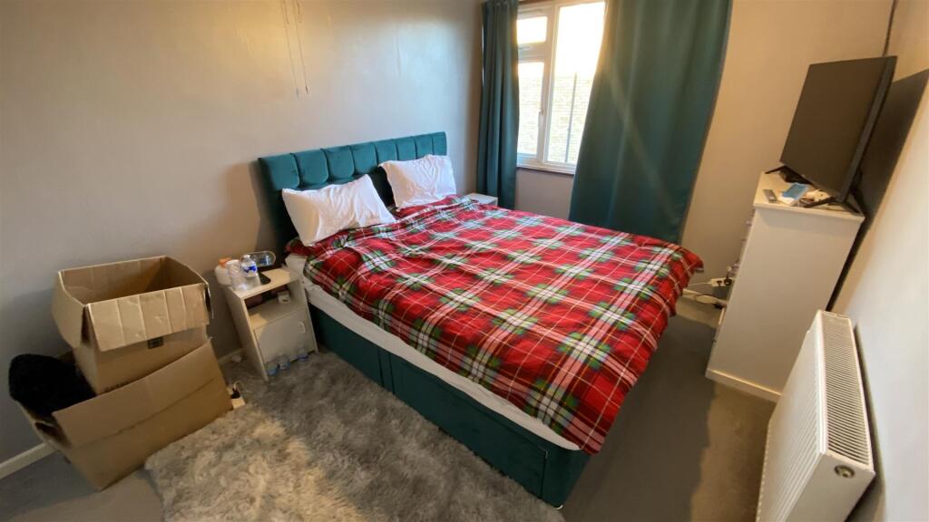 bedroom one.jpg