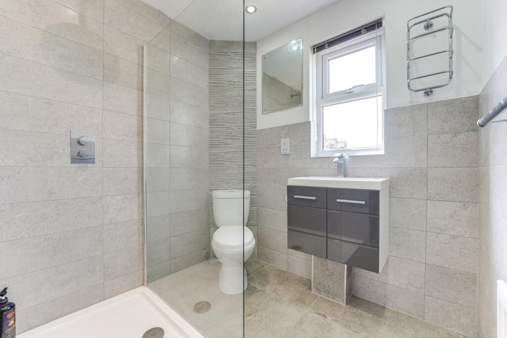 Ensuite to bedroom one