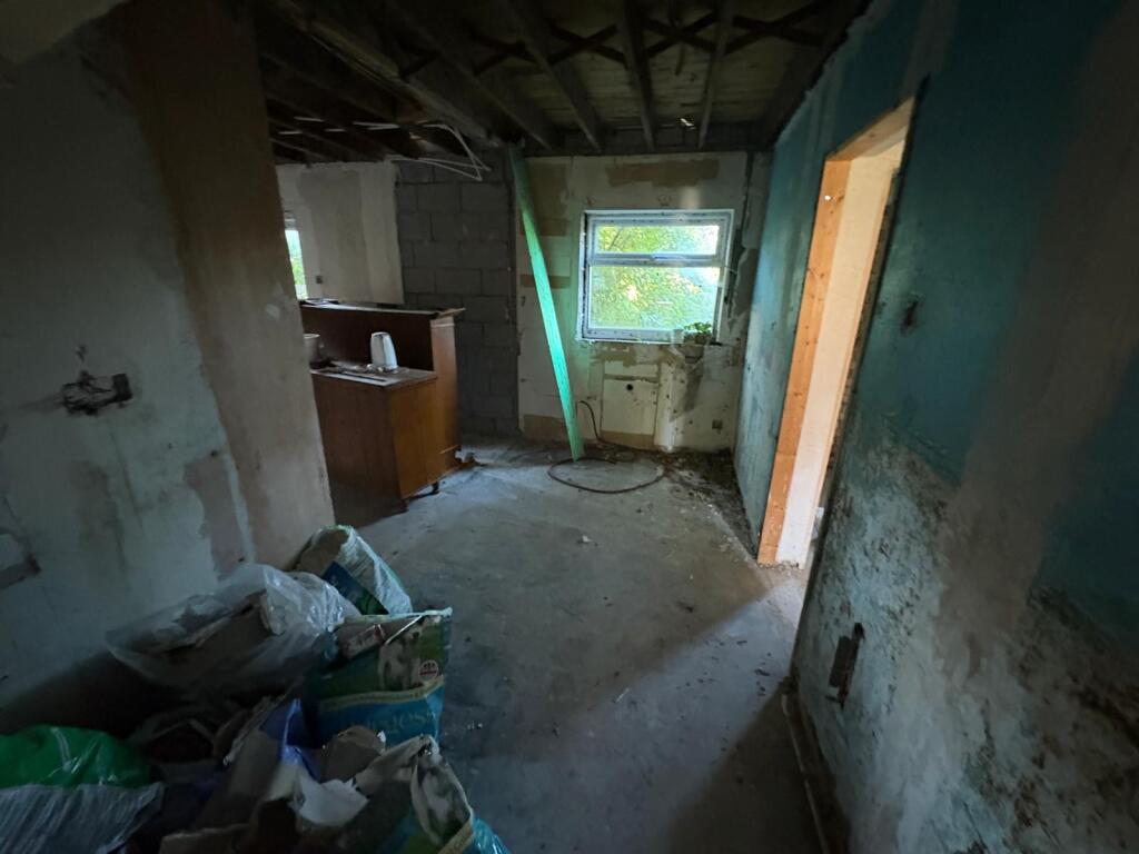 53d1db2f-53cc-4521-96a8-726c5f0c3e18 T202509301258.jpg