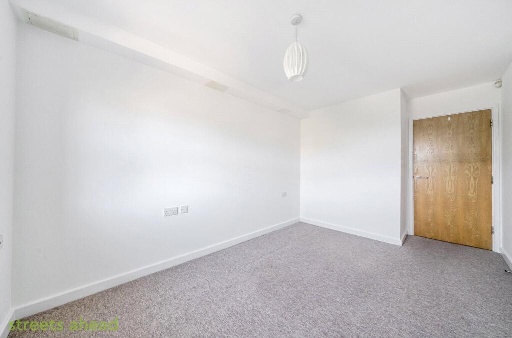 de445f24-b3b8-481...