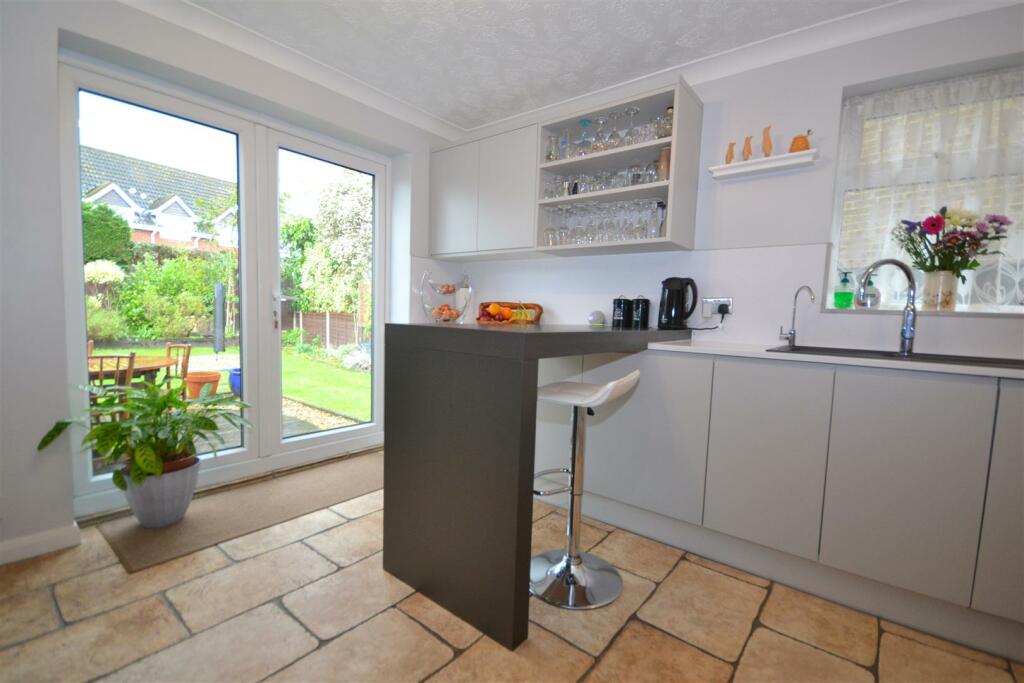 Kitchen/Breakfast Room