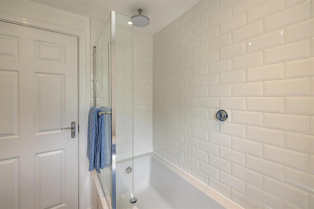 41 Knoll Park Galashiels 35.JPG