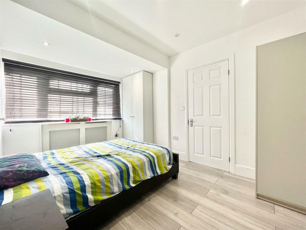Bedroom.jpg