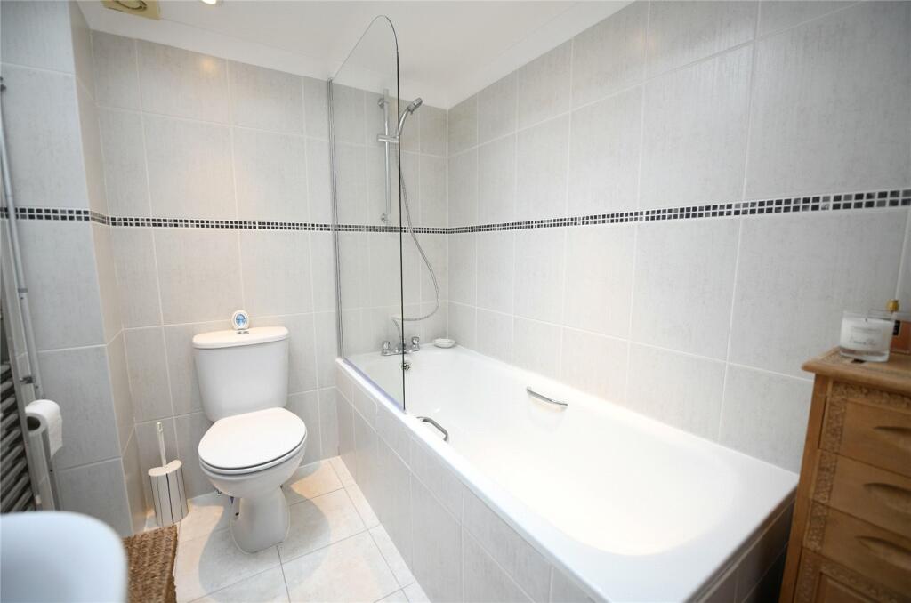 En Suite Bathroom