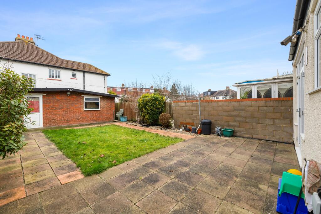 254 Green Lane Less than 3MB-23.jpg