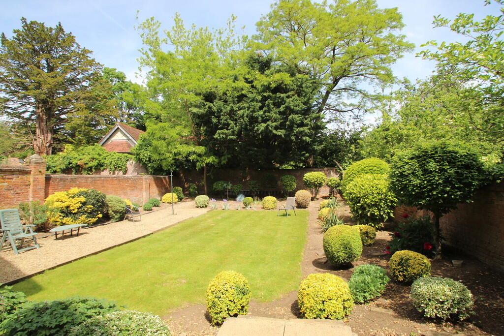 garden shot