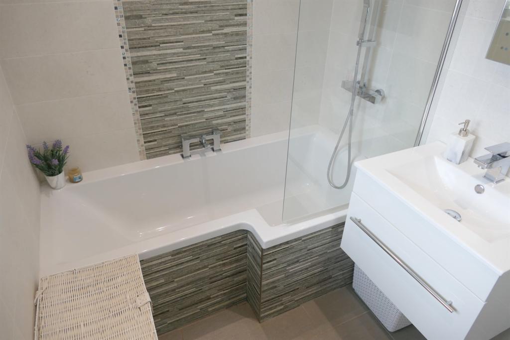 Bathroom+
