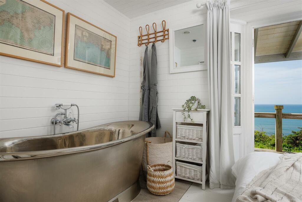 beach_house_lodge_36.jpg