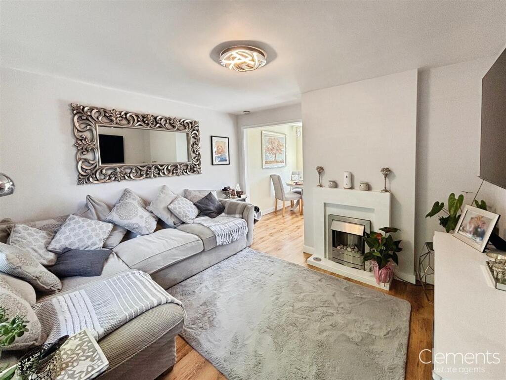 f4a9e2ff-Photo 206-18-25 2C 2012 2020 2019.jpg