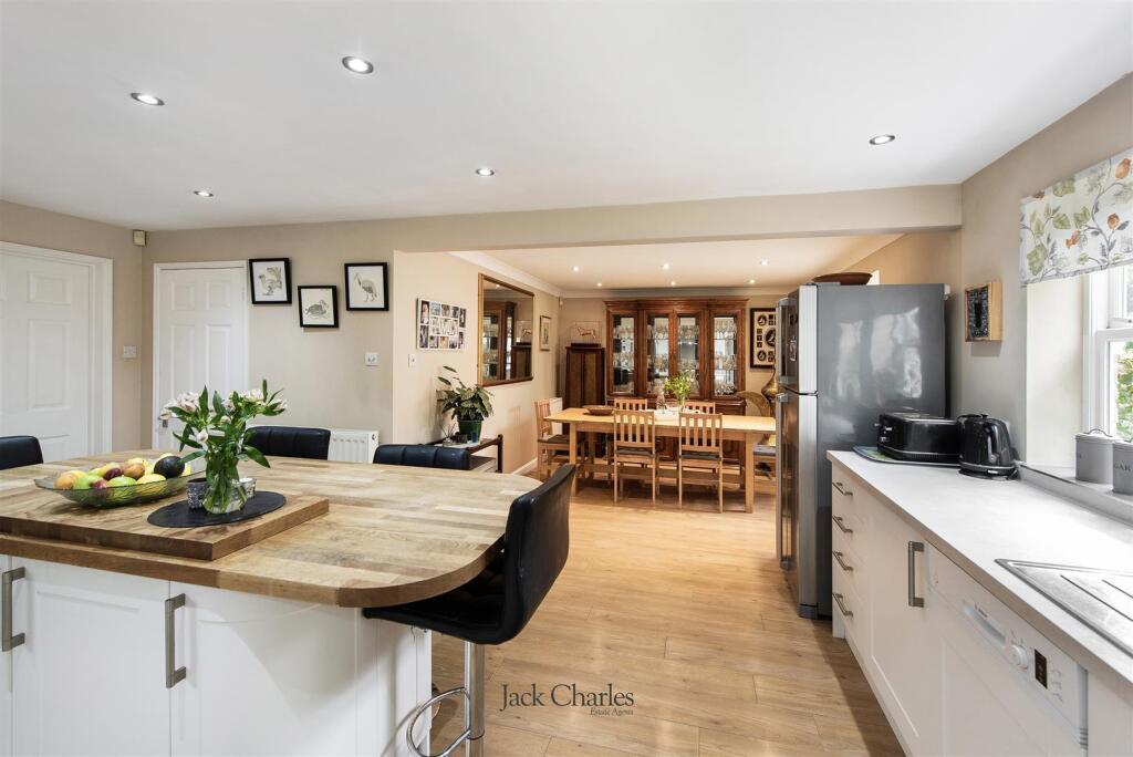 44 The Haydens, TN9 1NS 008.jpg