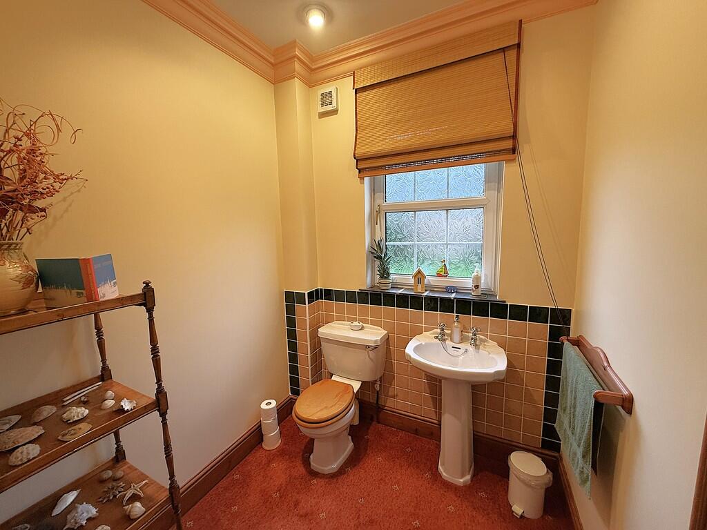 CLOAKROOM
