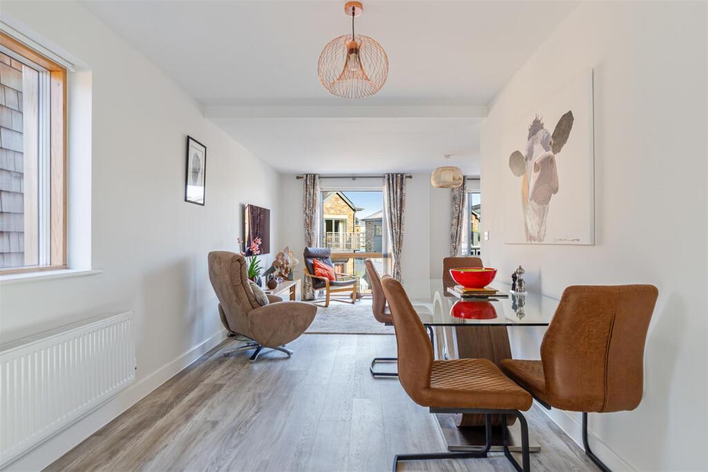 A14 - 18 Baltic Way Totnes - 250926.jpg