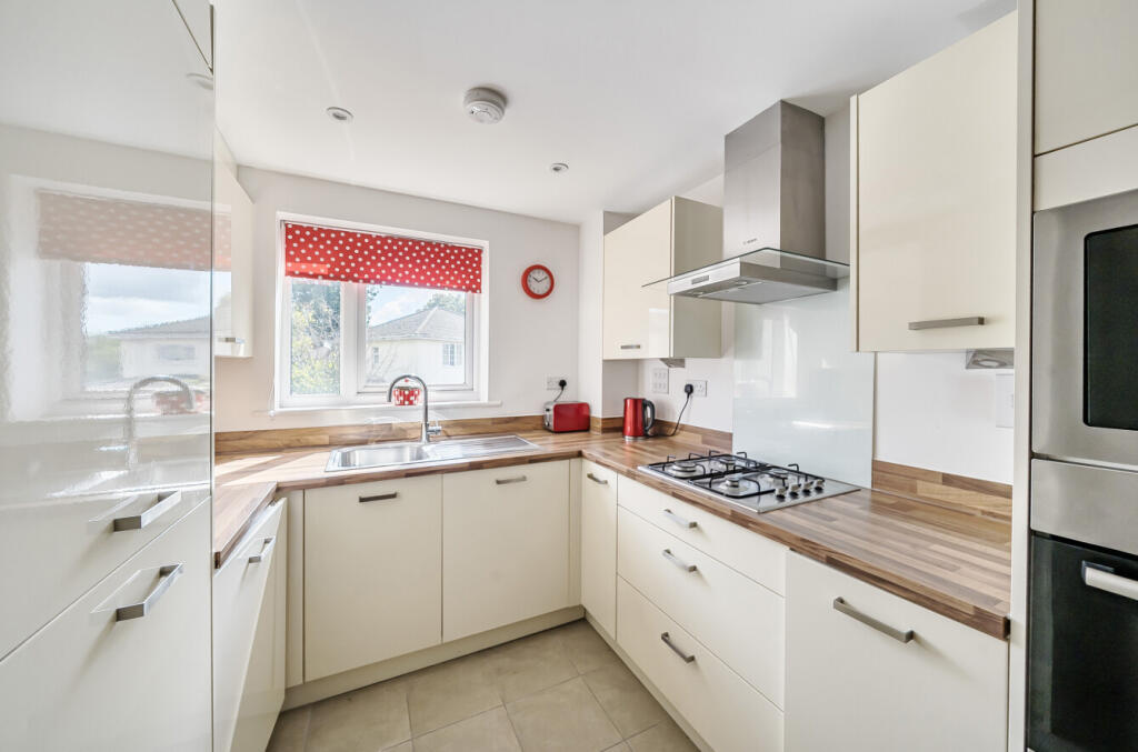 1347542-11-68bae3...