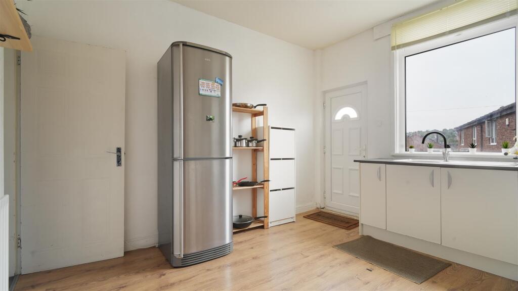 350GleadlessRd-11.jpg