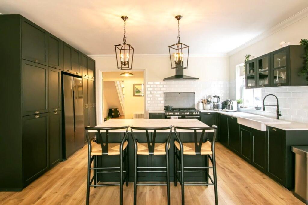 Breakfast Bar