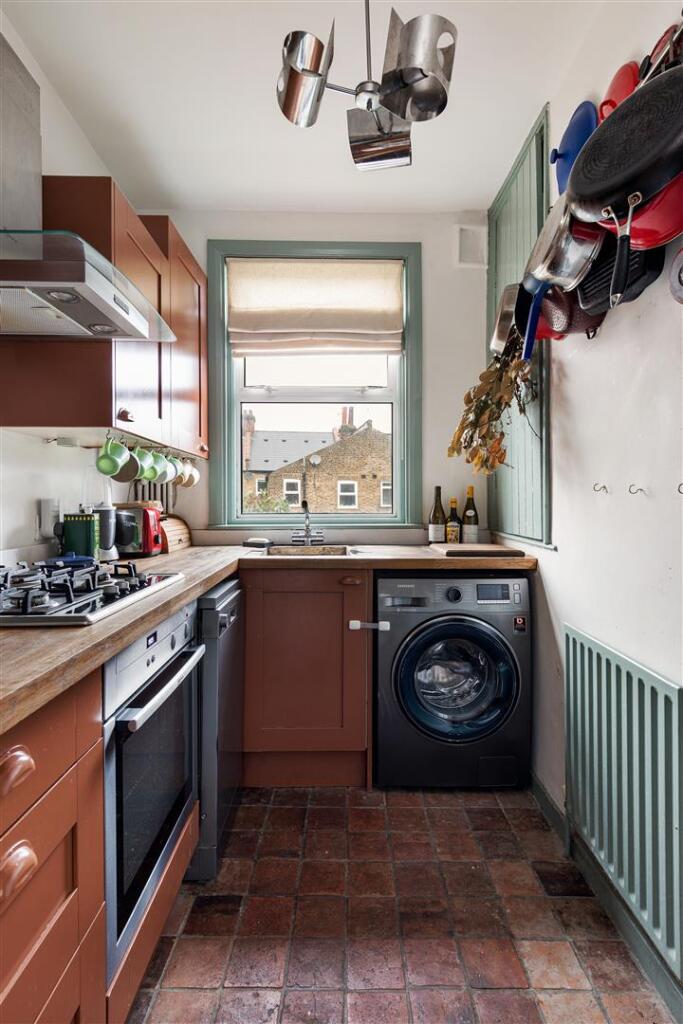 Lawton Road, E10