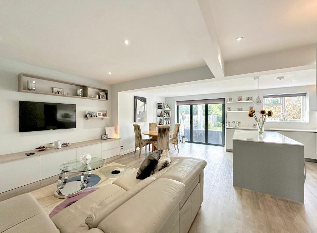 Open-plan Kitchen/Diner/Living Room