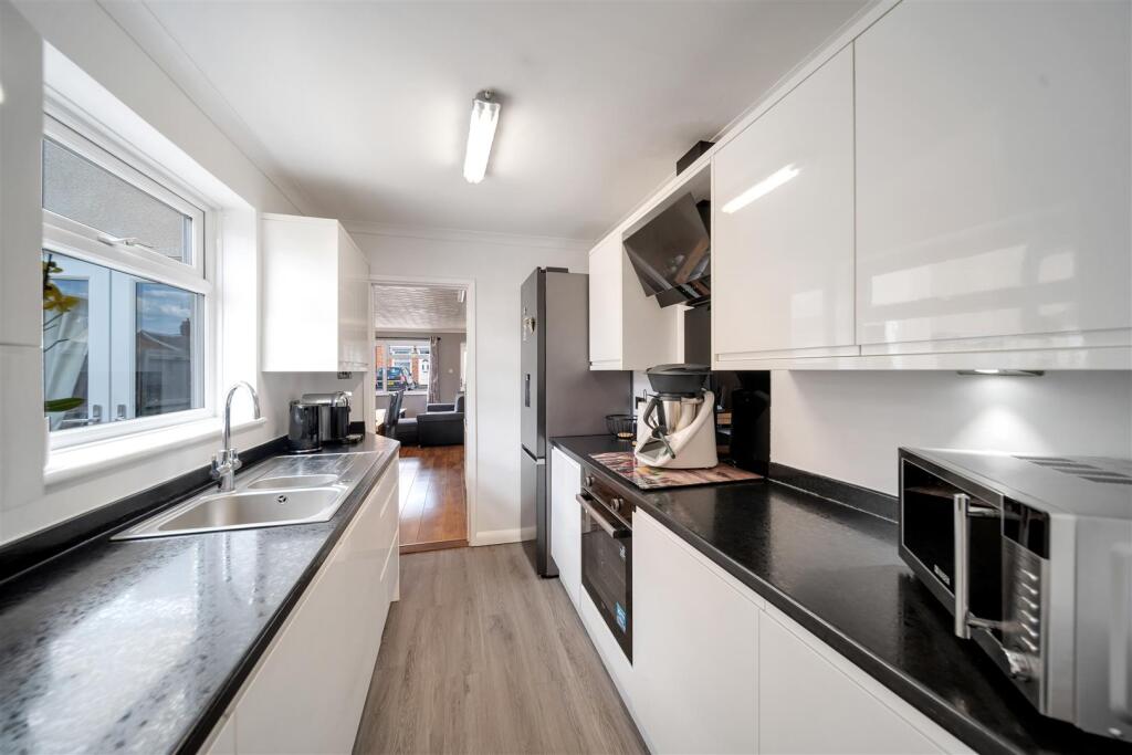 8 Newton Rd-41.jpg