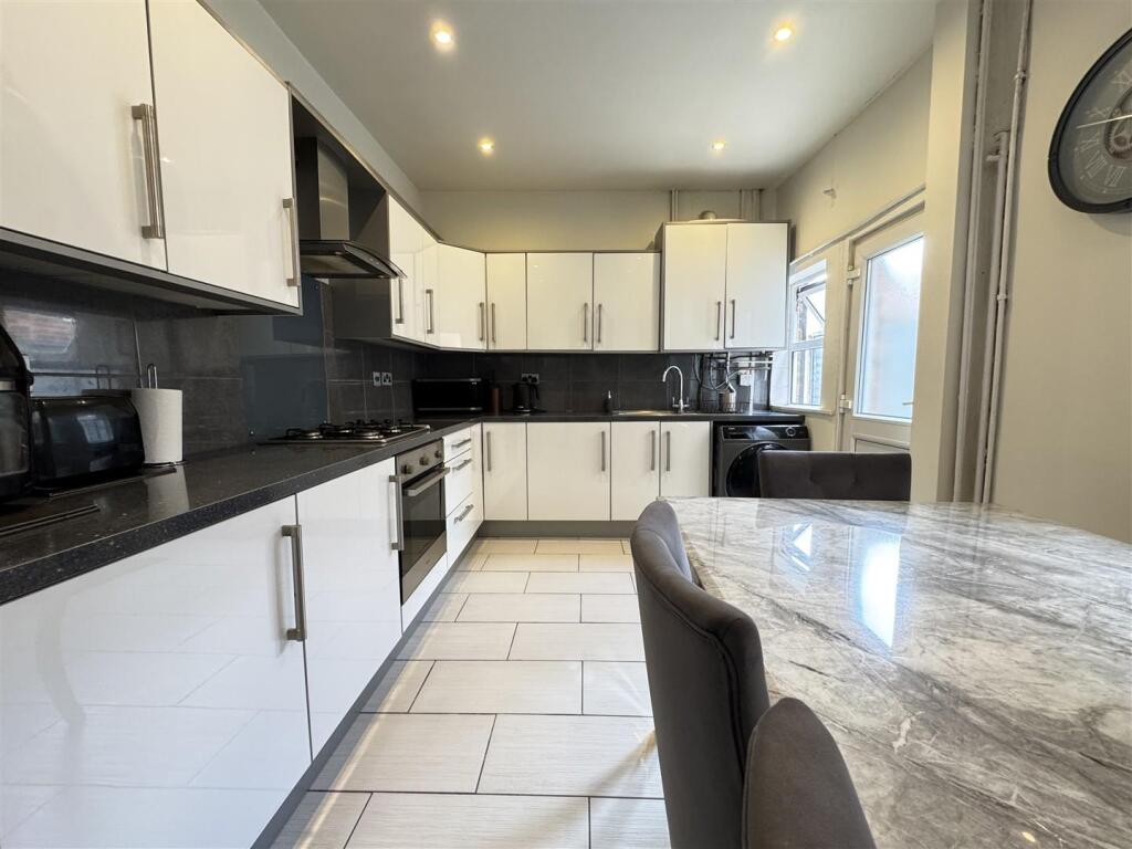 IMG_5399 (Large).JPG