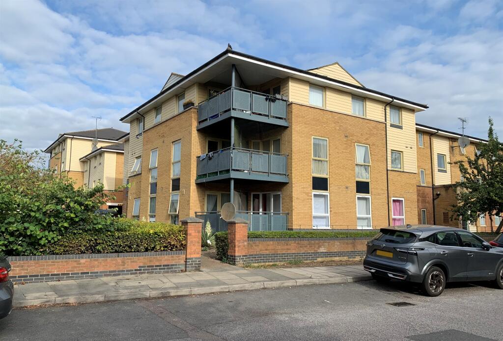 Orton Grove, Enfield