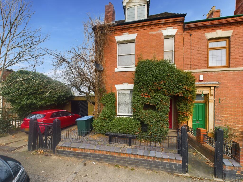 CAM02668G0-PR0026-STILL048