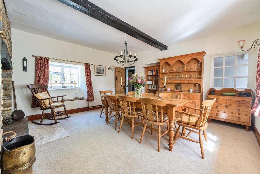 Rectory Cottage, 21 Hartwell Road, Aston (6).jpg