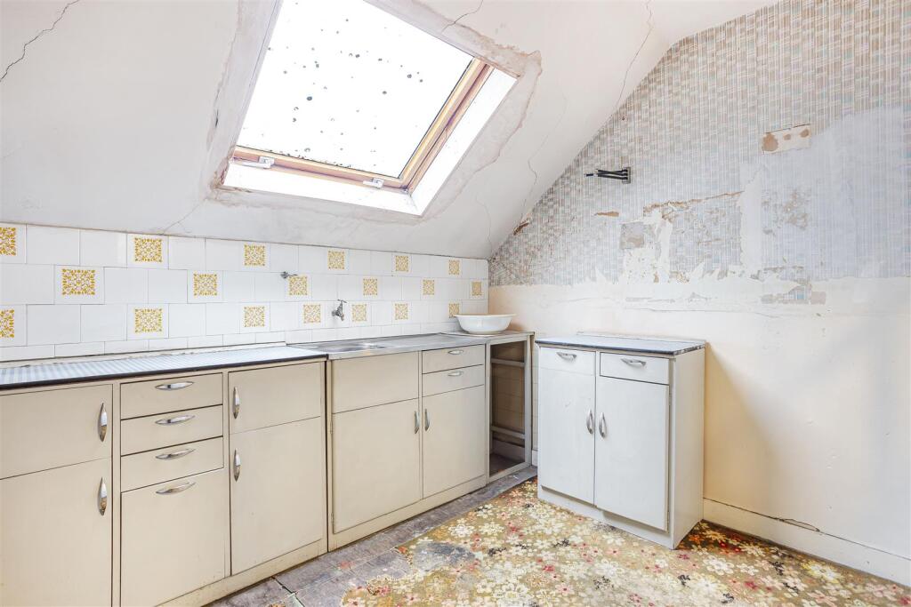 2nd Kitchen Wolsey Road.jpg