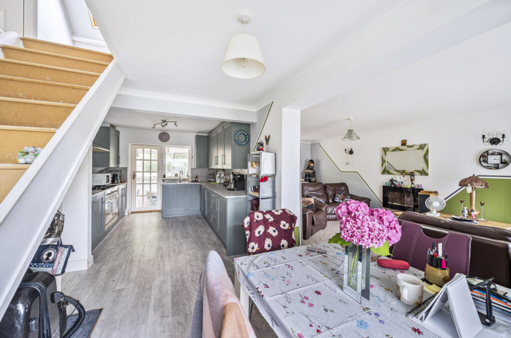 1324439-17-6877c5...