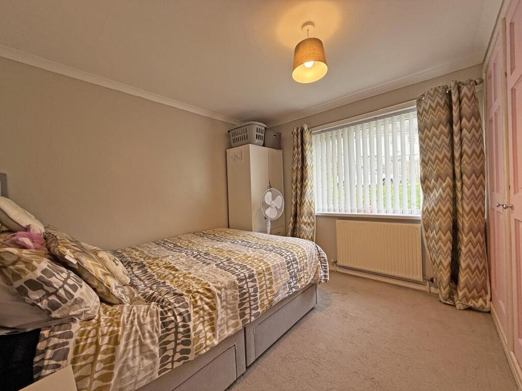 Bramfield Place 20 - Bed 2...jpg